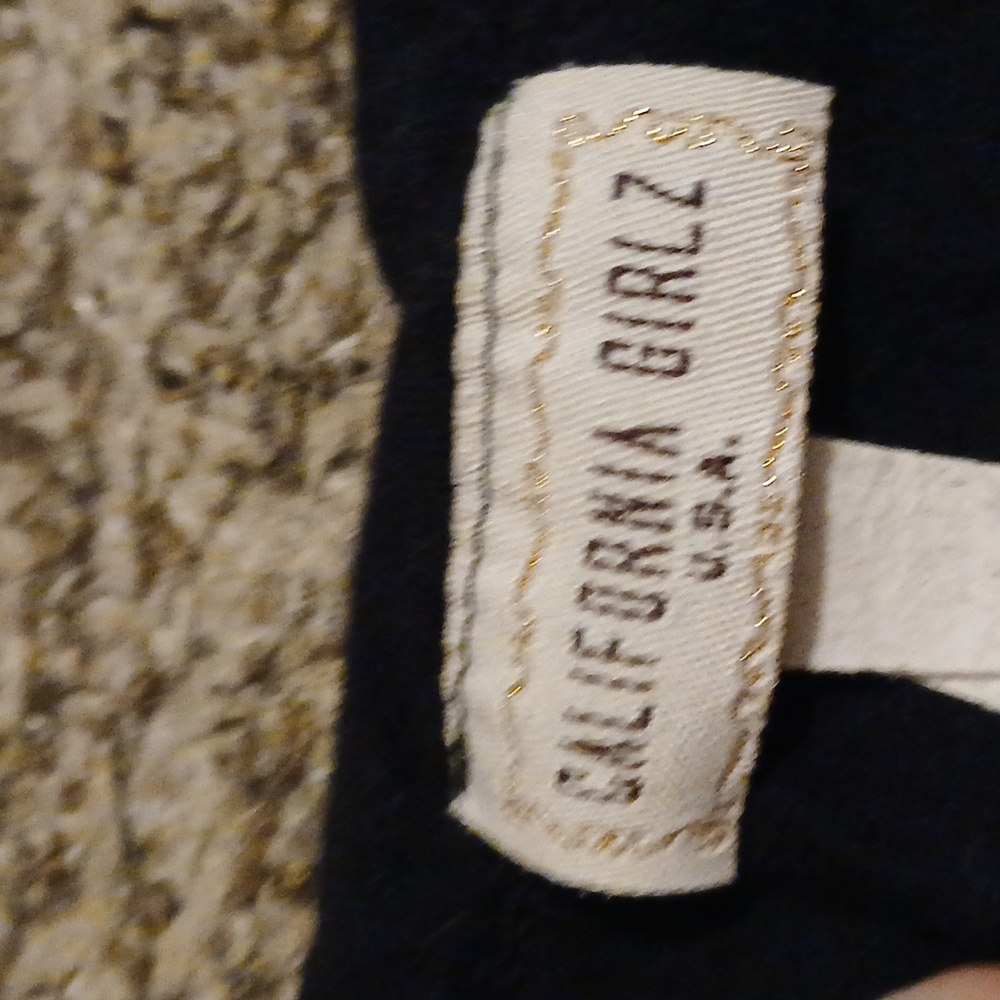 Wing Tshirt - Picture 3 of 3